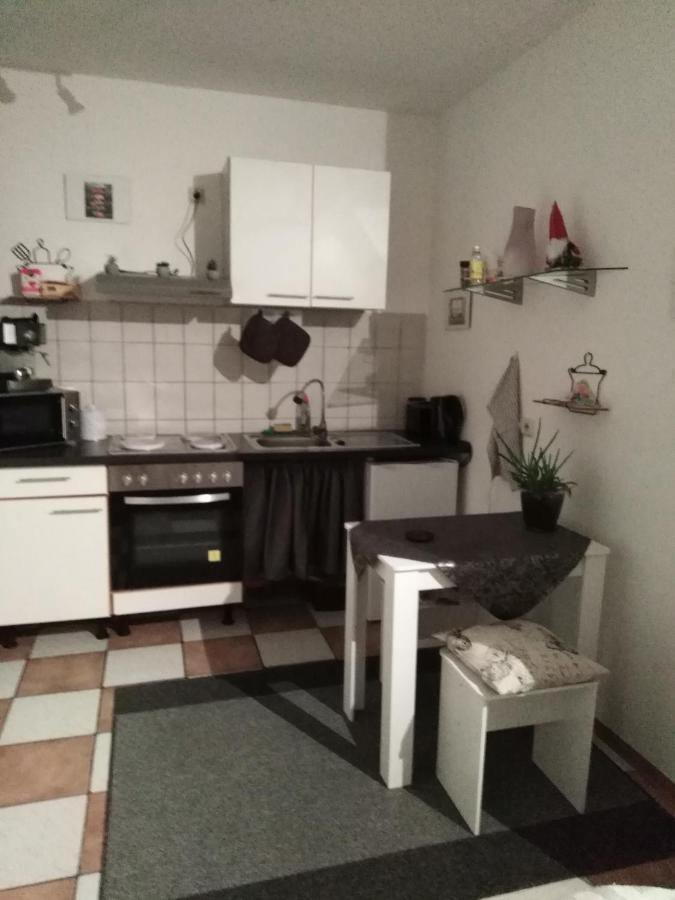 Studiowohnung, Neu Renoviert, Zentrale Lage ซาร์ลุย ภายนอก รูปภาพ